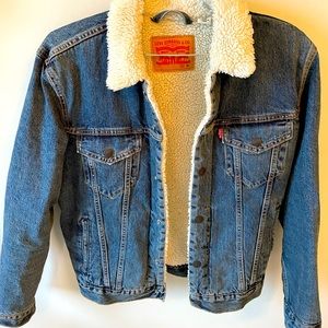 Men’s Levi’s Sherpa jean jacket - Size M